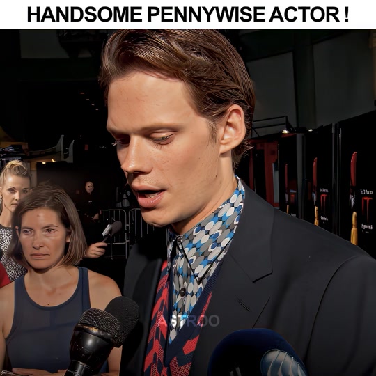 Bill Skarsgård X Pennywise 🔥